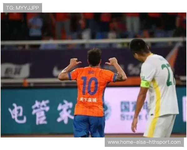 北京国安前场逼抢掀起多次险球