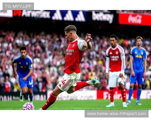 约克雷斯阿森纳首秀，接萨卡传中抢点破门